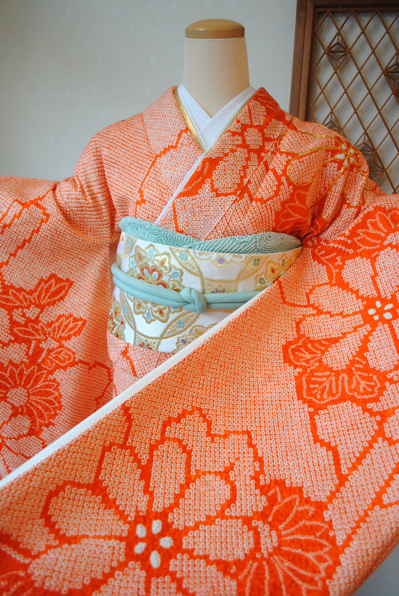 No.50 総絞り橙色金刺繍振袖 – 灯屋2オンラインショップ