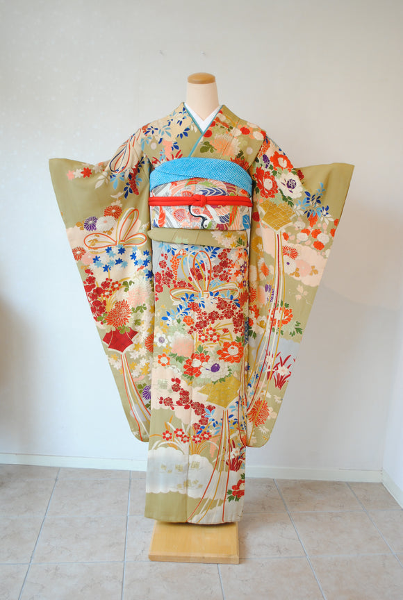 No.264 鶯色百花花薬玉文様振袖