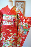 No.233 赤地花車文様刺繍綸子振袖　
