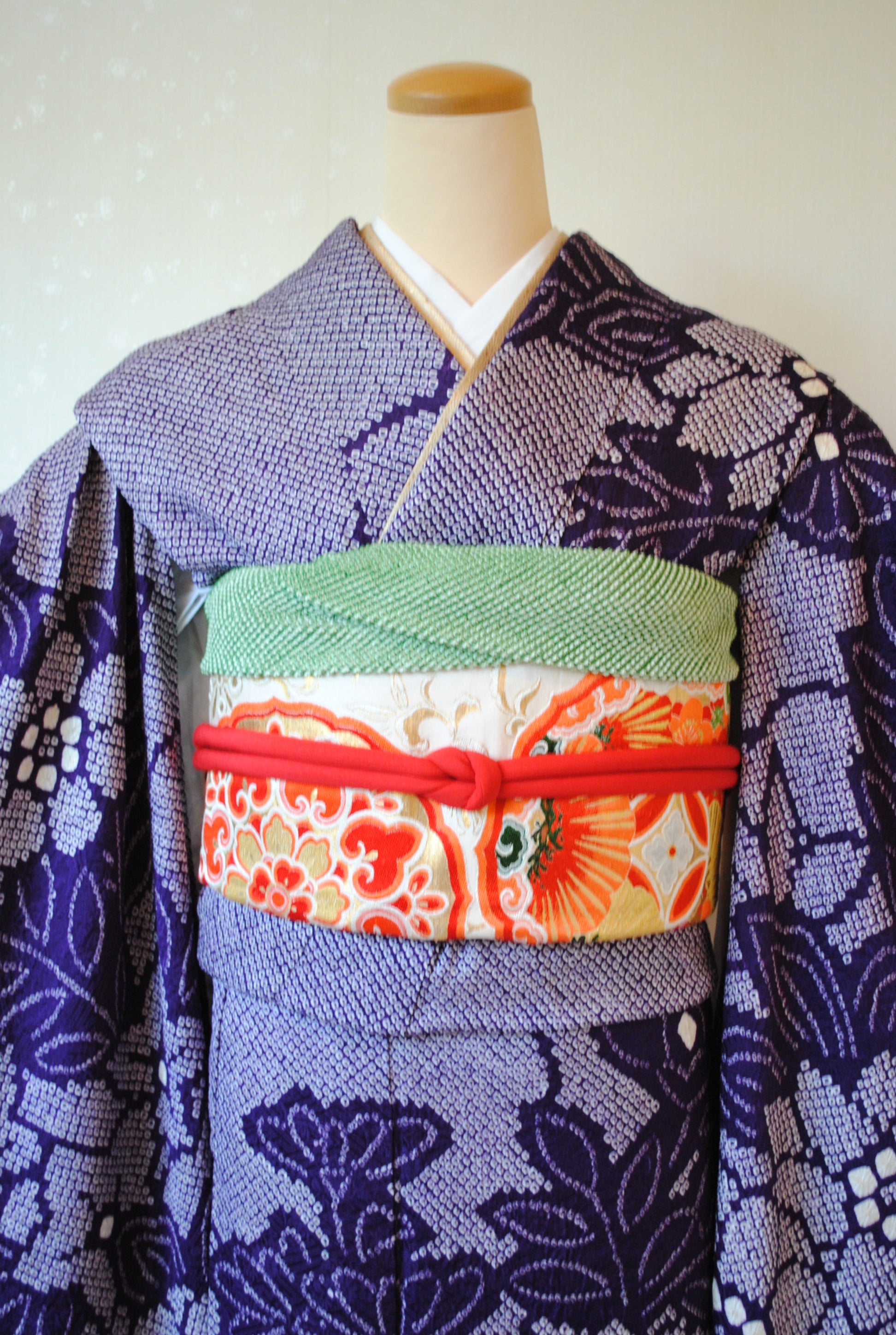 No.323 紫地花文様総絞り振袖 – 灯屋2オンラインショップ