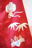 No.233 赤地花車文様刺繍綸子振袖　