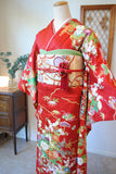 No.233 赤地花車文様刺繍綸子振袖　