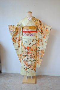 No.259 若芽色金雲取りに吉祥文様振袖
