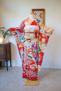 No.236　雲取りに几帳吉祥花々アンティーク振袖