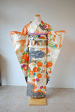 No.276 雲取りに菊牡丹文様刺繍振袖