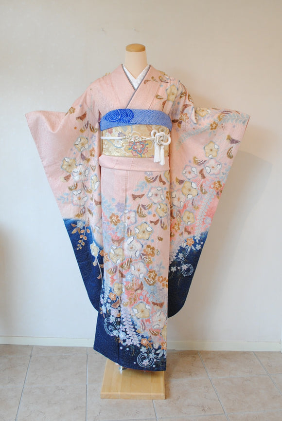 No.258 裾ぼかし辻が花文様振袖