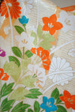 No.276 雲取りに菊牡丹文様刺繍振袖