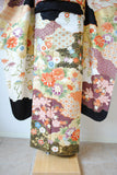 No.271 吉澤織物　吉祥雲取文様四季の花々刺繍振袖