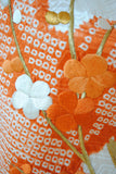 No.29 梅菊に雲取り竹文様刺繍振袖