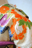 No.276 雲取りに菊牡丹文様刺繍振袖