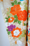 No.276 雲取りに菊牡丹文様刺繍振袖
