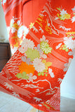 No.108 御所解文様刺繍縮緬赤振袖