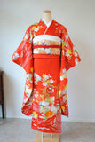 No.108 御所解文様刺繍縮緬赤振袖