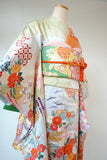 No.194　流水花籠文様綸子振袖