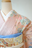 No.132 薄桃に裾紺ぼかし辻が花文様振袖