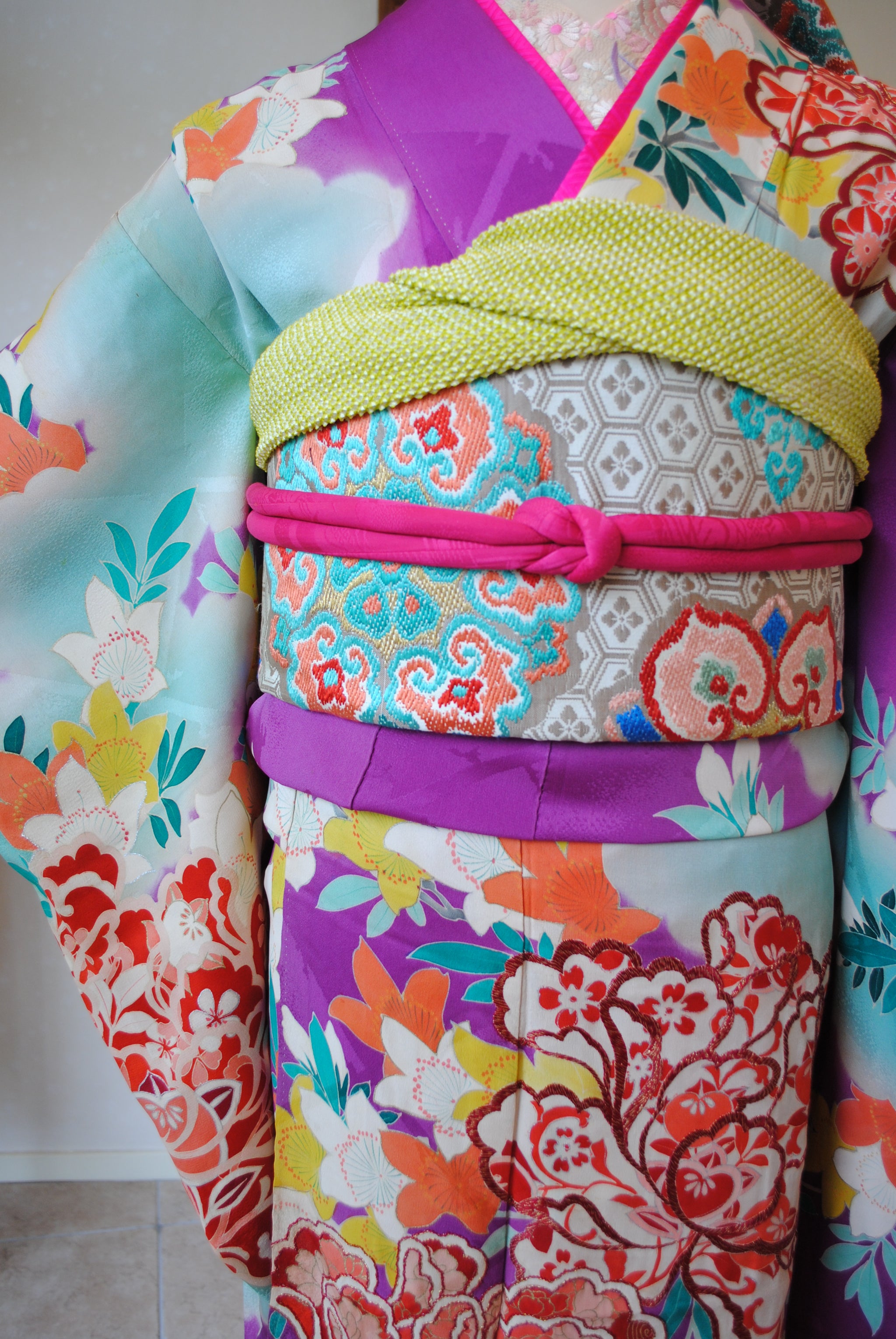 ys7137843; 宗sou 雲取りに牡丹・桜・橘模様振袖 振袖 レンタル 結婚式 結納R1937赤 雲取りに牡丹と