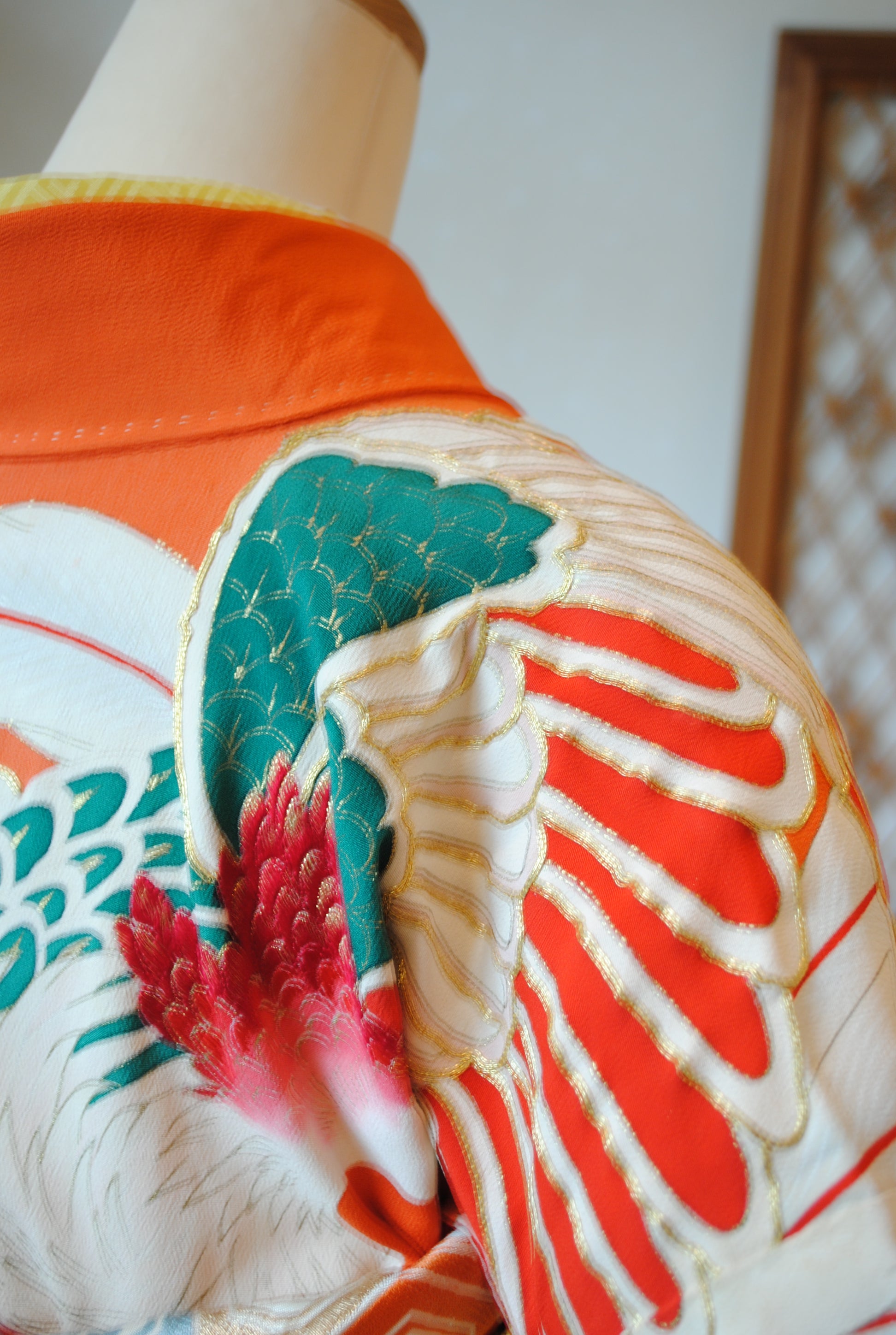 No.127 飛翔鳳凰文様朱赤振袖 – 灯屋2オンラインショップ